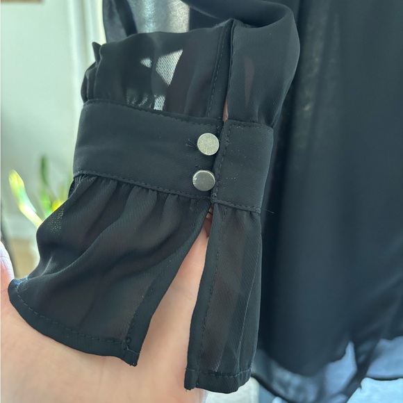 Elegant Black Dress - Size Extra Small - Picture 5 of 14